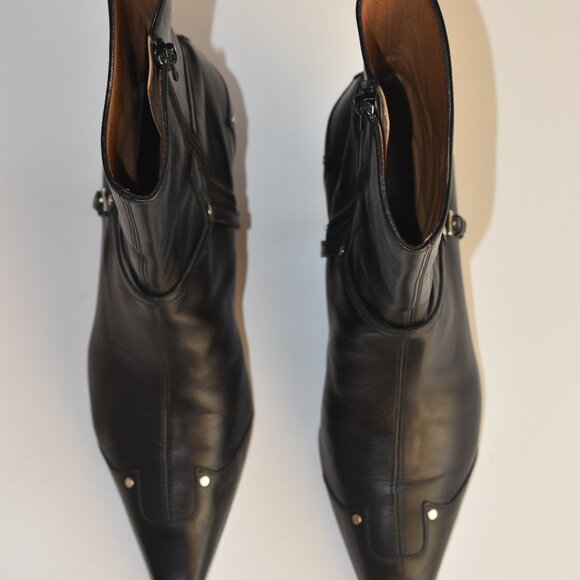 Black Leather pointed toe Ankle Boots with a kitten heel US 6.5 - Picture 4 of 6